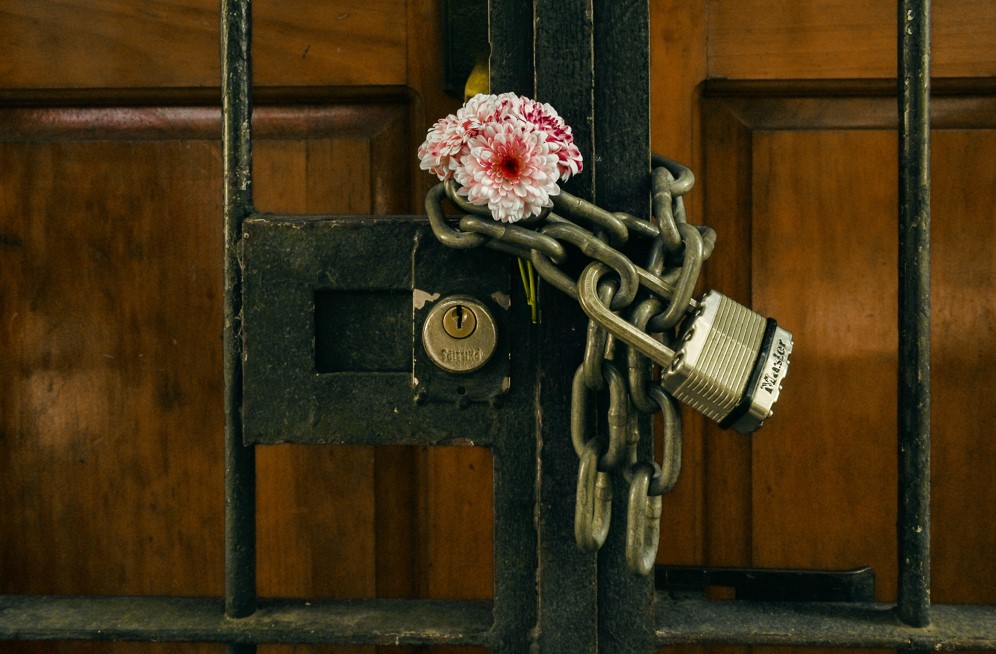 Atrapado por mi vida y sus&nbsp;cerrojos