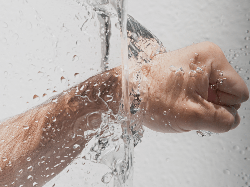 poesia sobre agua muerte