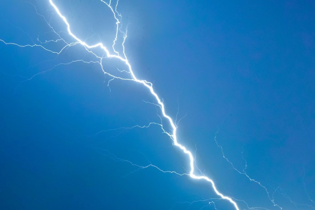 Relámpagos azules