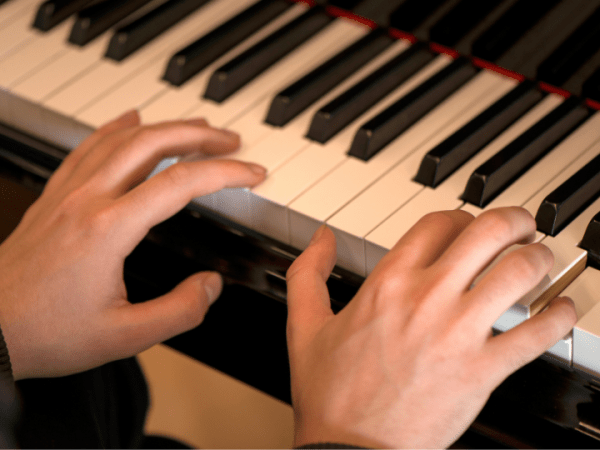 Piano para una sesera&nbsp;vacía