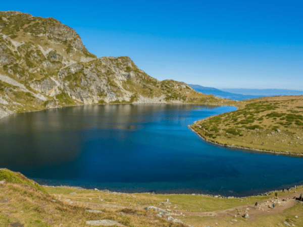 El pequeño lago&nbsp;azul
