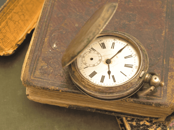 Entre libros y&nbsp;presagios