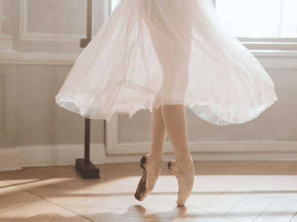 Vuela sobre tus&nbsp;puntas